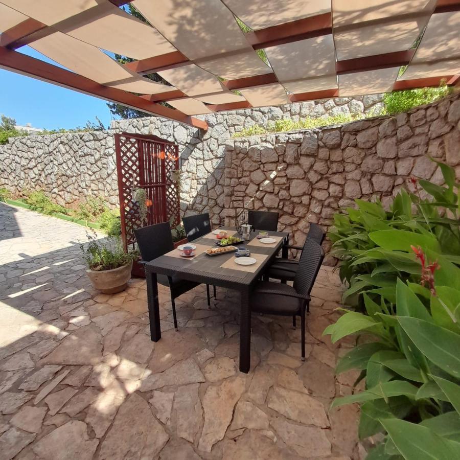 2-Bedroom Apartment 300M From Beach In Punat Ngoại thất bức ảnh