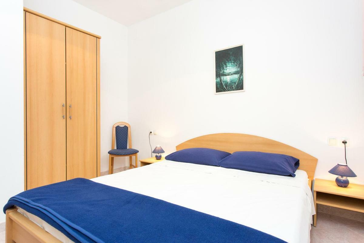 2-Bedroom Apartment 300M From Beach In Punat Ngoại thất bức ảnh