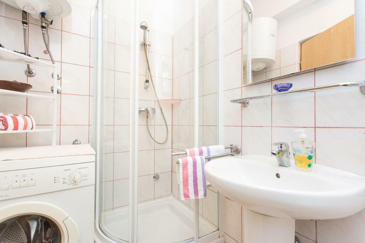 2-Bedroom Apartment 300M From Beach In Punat Ngoại thất bức ảnh
